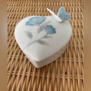 Eaton Collection Japan Heart Shape Trinket Box with Blue Flowers & 3D Butterfly